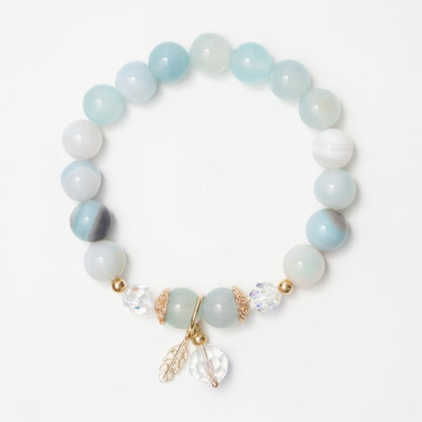 Zilā Ahāta aproce / Siev