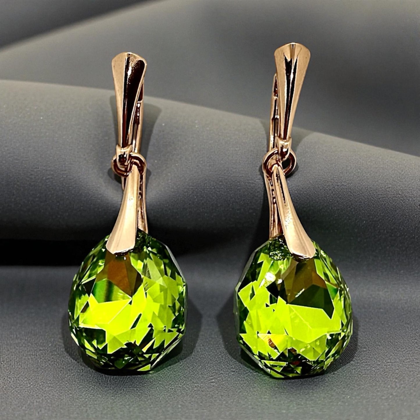 Sudraba Kristālu Auskari / Majestic