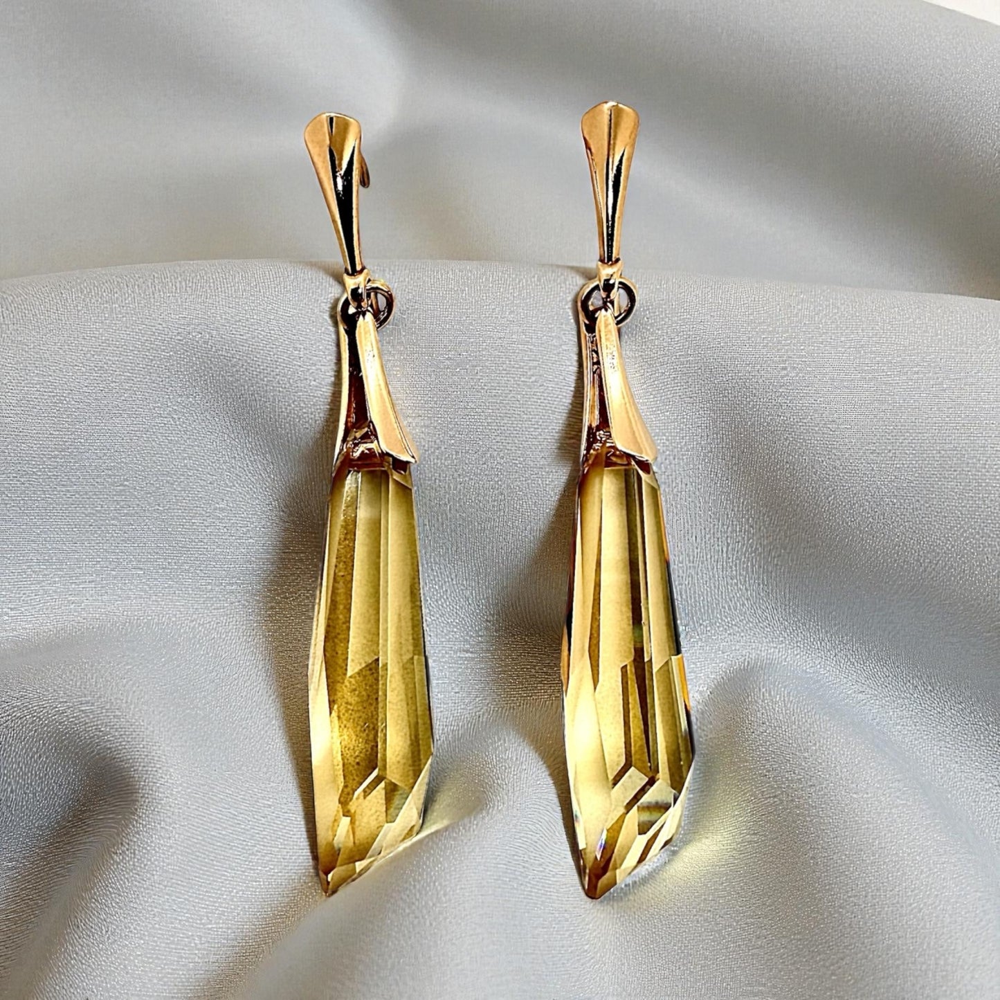 Sudraba Kristālu Auskari / Tear Drop